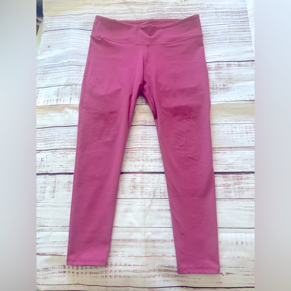 Fabletics salmon pink leggings for sale - size M